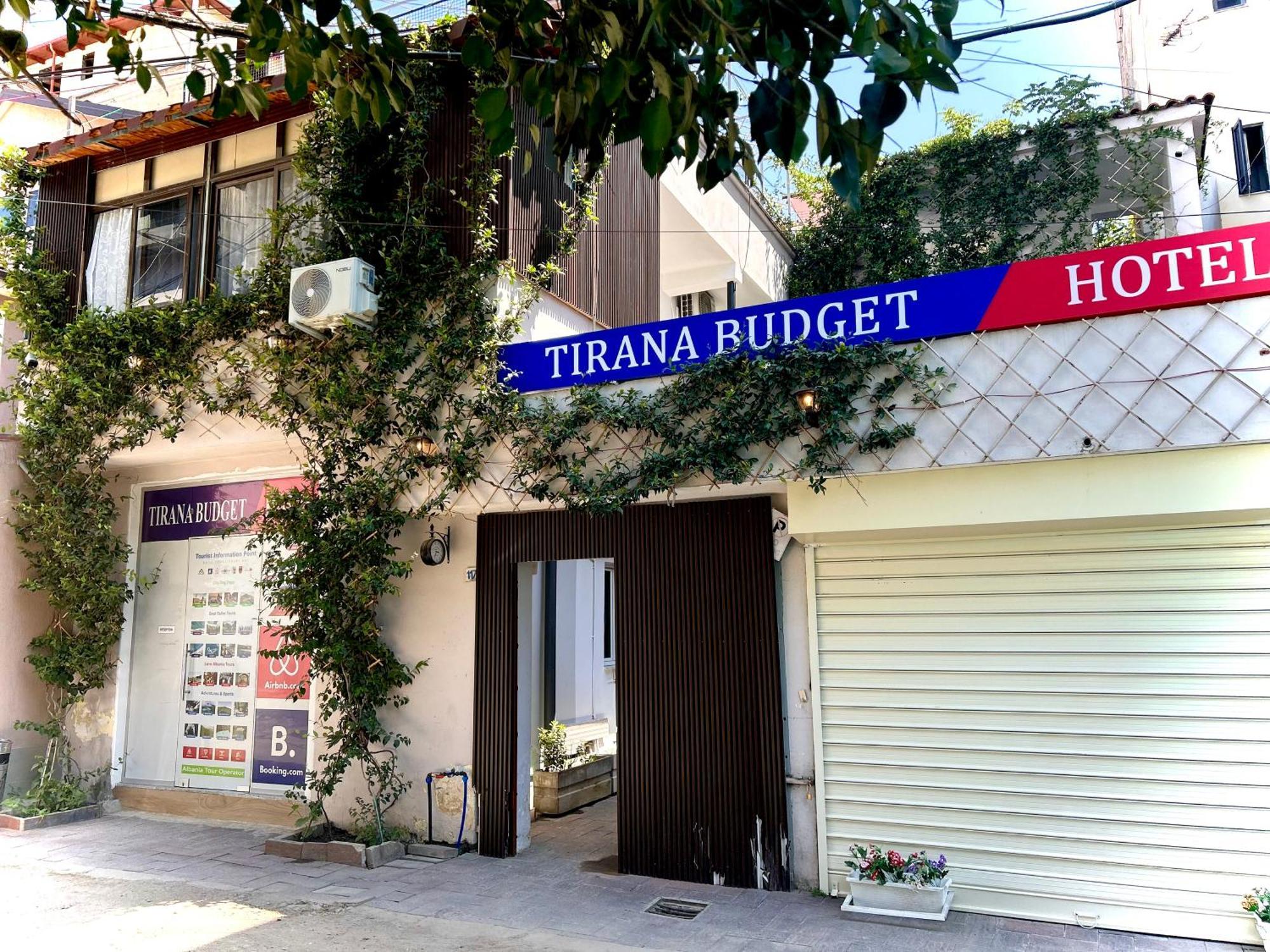 Budget Retreat Tirana & Studios Eksteriør billede